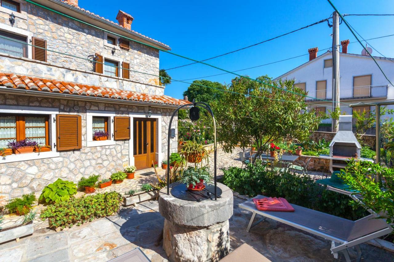 Country Villa St Anton Malinska Exterior foto