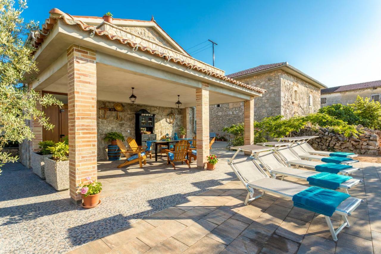 Country Villa St Anton Malinska Exterior foto